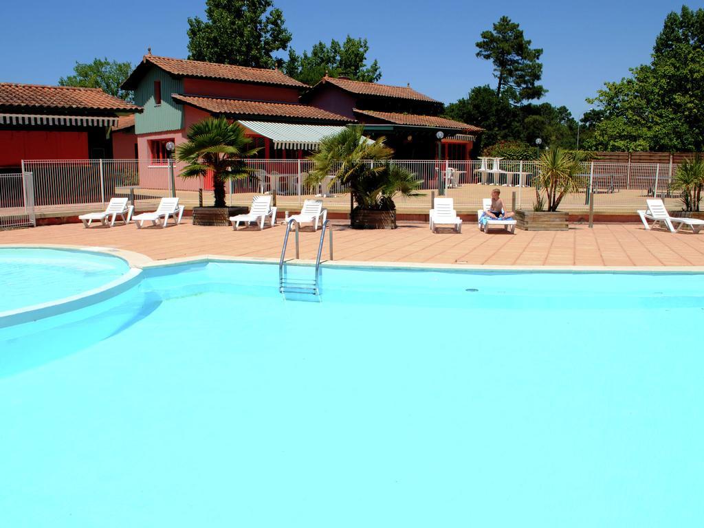 Residence Nemea Les Rives De Saint Brice Ares Kültér fotó