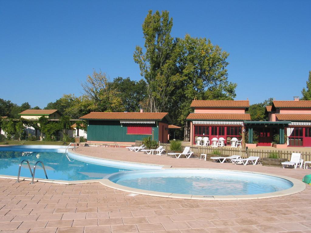 Residence Nemea Les Rives De Saint Brice Ares Kültér fotó